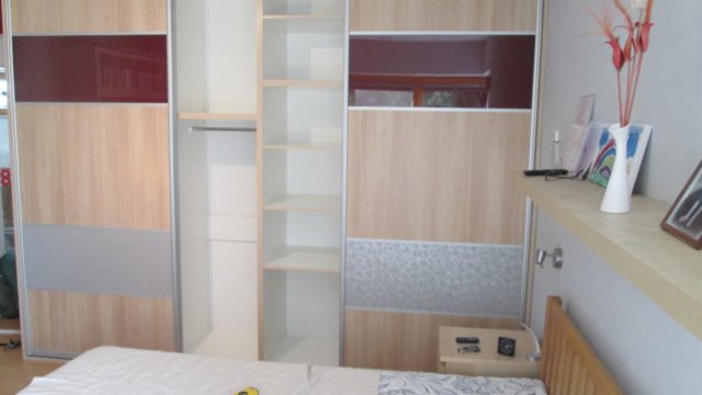 Vestavěné skříně