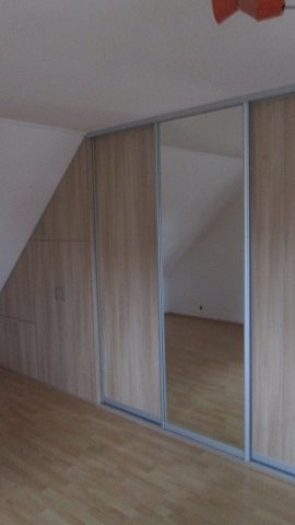 Vestavěné skříně