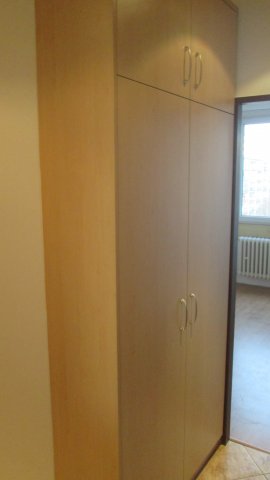 Vestavěné skříně