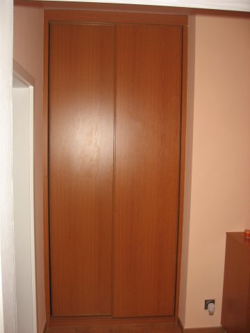 Vestavěné skříně