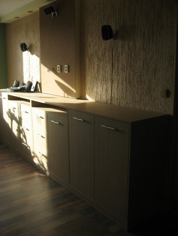 Vestavěné skříně