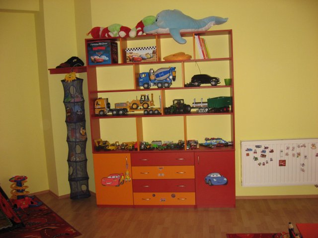 Vestavěné skříně